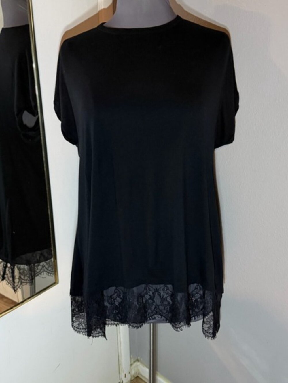 5/$25 Zara B/W Collection Black Short Sleeve Top with Lace Trim Hem 100% Viscose
